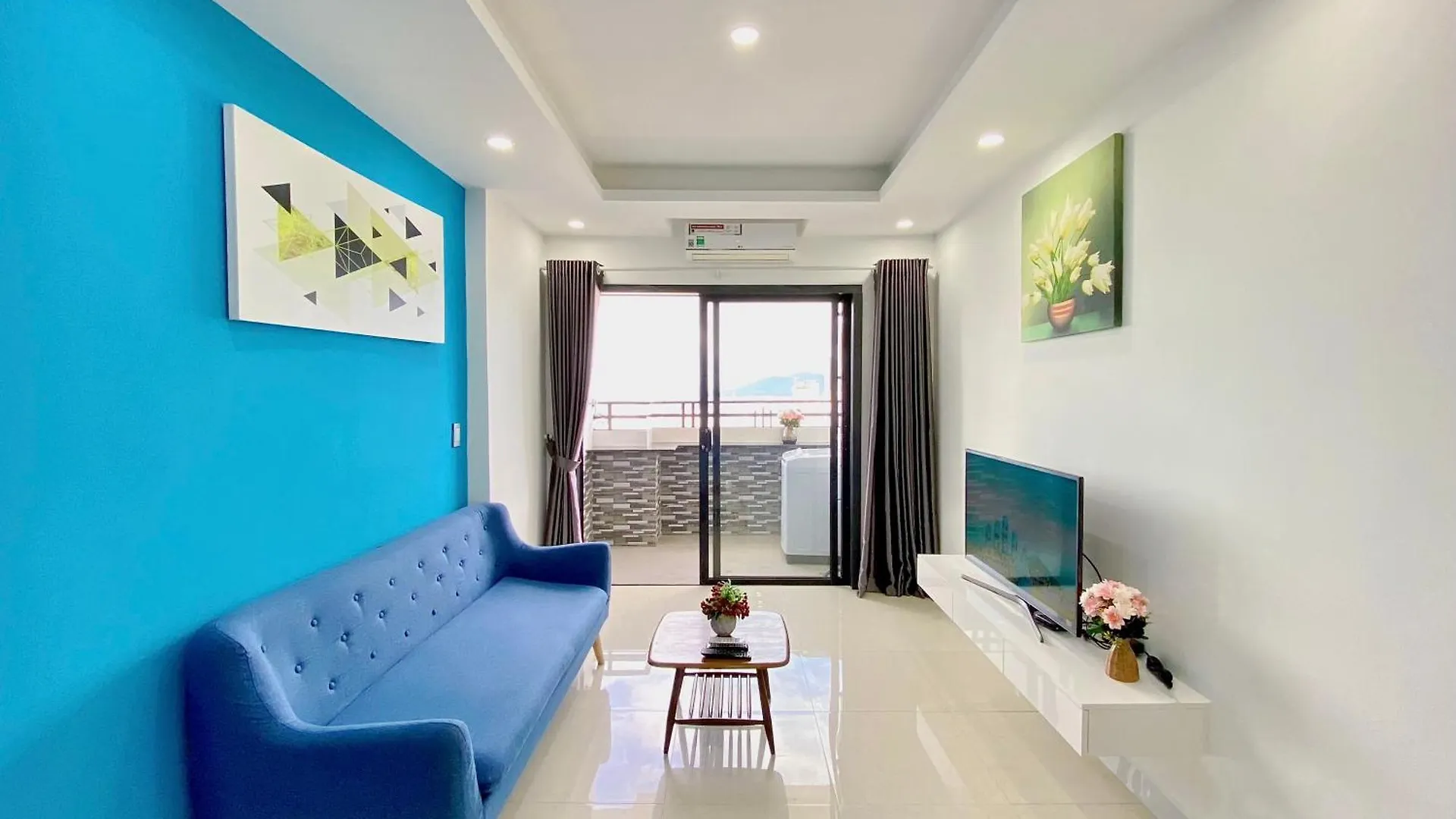 Blue Ocean Apartment At My Khe Da Nang