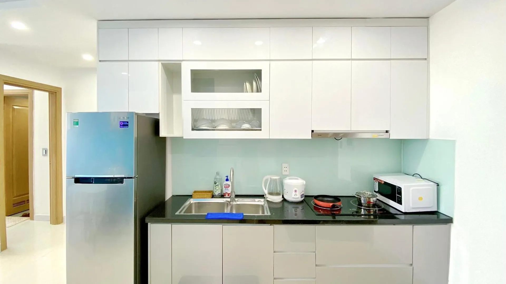 Blue Ocean Apartment At My Khe Da Nang