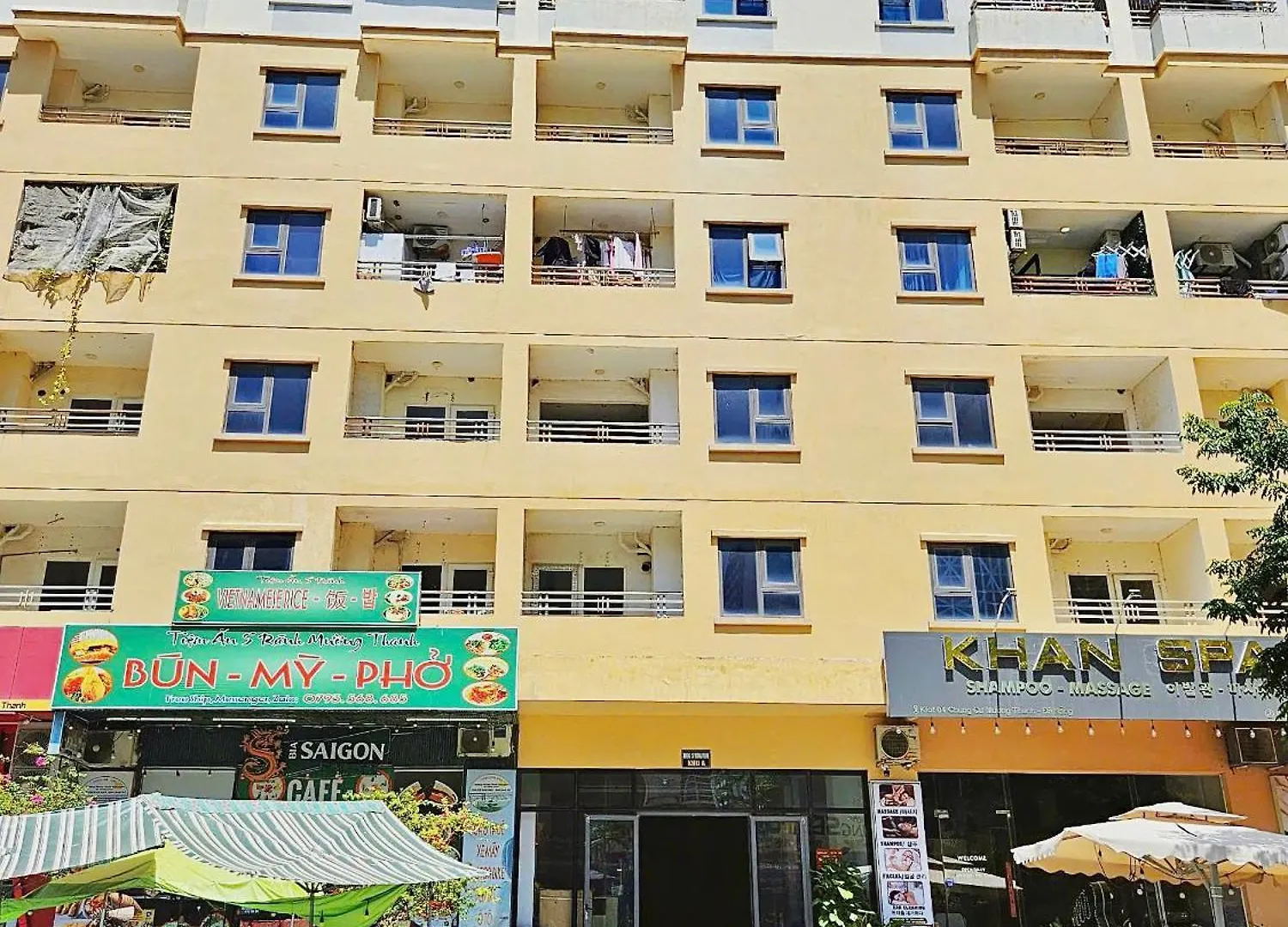 Blue Ocean Apartment At My Khe Da Nang